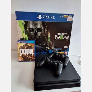 PS4 (PlayStation 4) 500GB + 2 mandos + juego Doom.