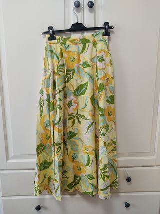 Falda Zara lino floral