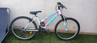 Bicicleta Niño/a 26" Neon, casi nueva