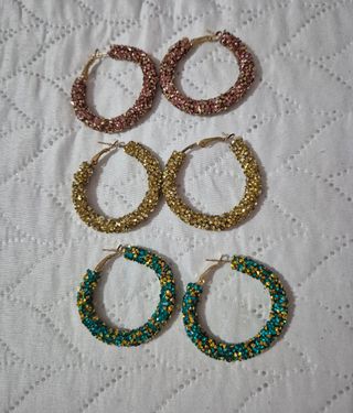 Pendientes aro brillantes dorados y verdes