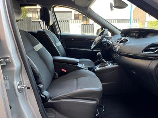 Renault Grand Scenic 2013