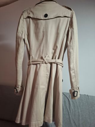 Gabardina beige Stradivarius
