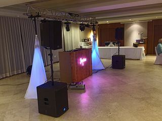 Alquiler Disco móvil, sonido iluminación, etc .