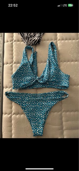 8 Bikinis varios estilos