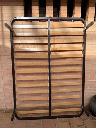 Telaio per letto a doghe 135 cm - Metallo e legno