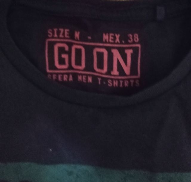 2 Camisetas M Go On & Springfield