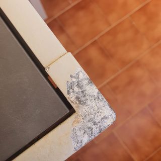 Mesa terraza exterior gris y blanco