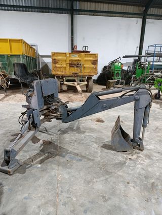 Vendo Retroexcavadora para tractor