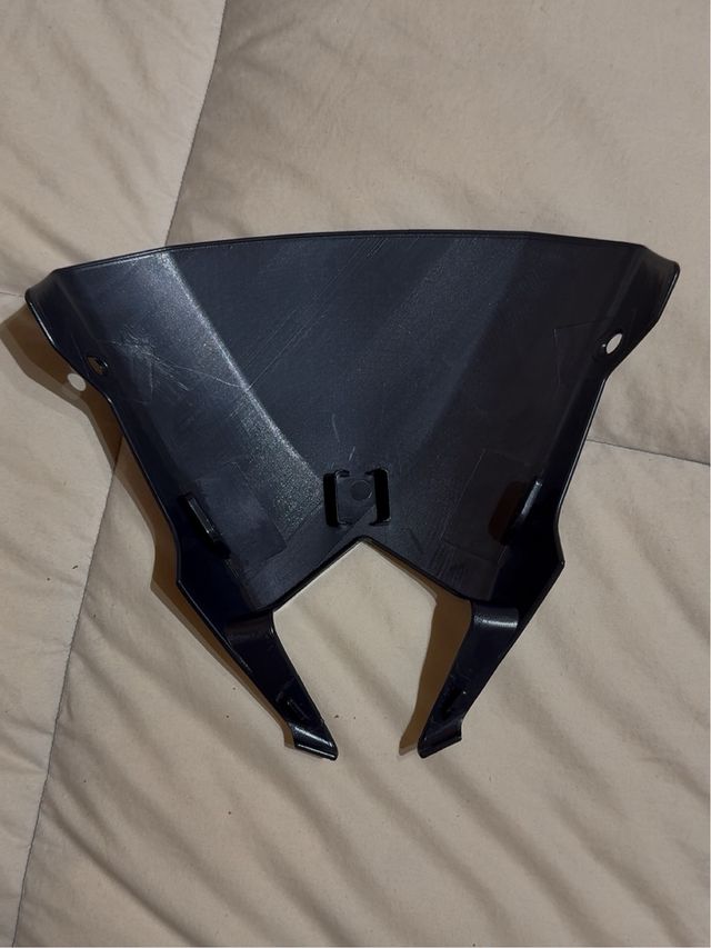 Careta frontal Yamaha FZ8