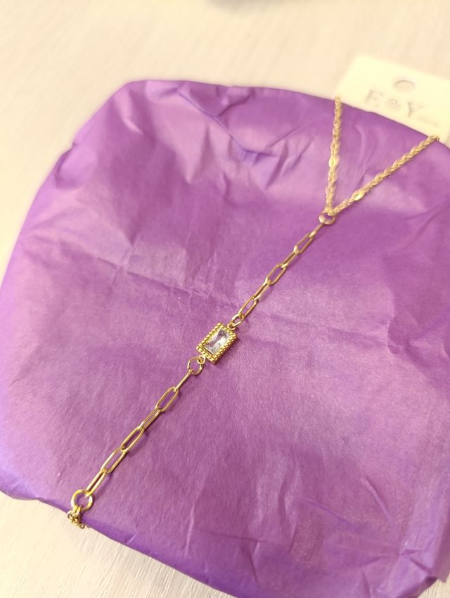 Pulsera de mano o pulsera de dedo.