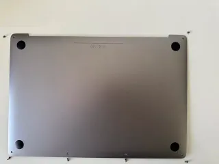 TAPA INFERIOR MACBOOK PRO A1708 + TORNILLOS