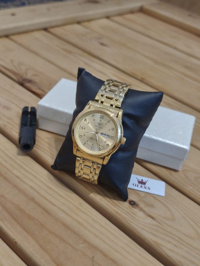 Reloj OLEVS dorado para hombre