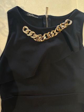 Tubino nero con dettagli oro