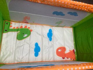 Cuna viaje Babidu dinos. Con colchón incluido.