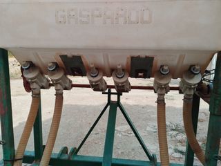 Abonadora tolva Gaspardo