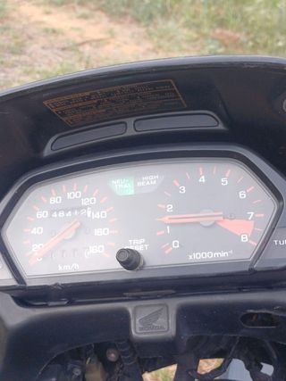 Honda Dominator NX650 - Moto