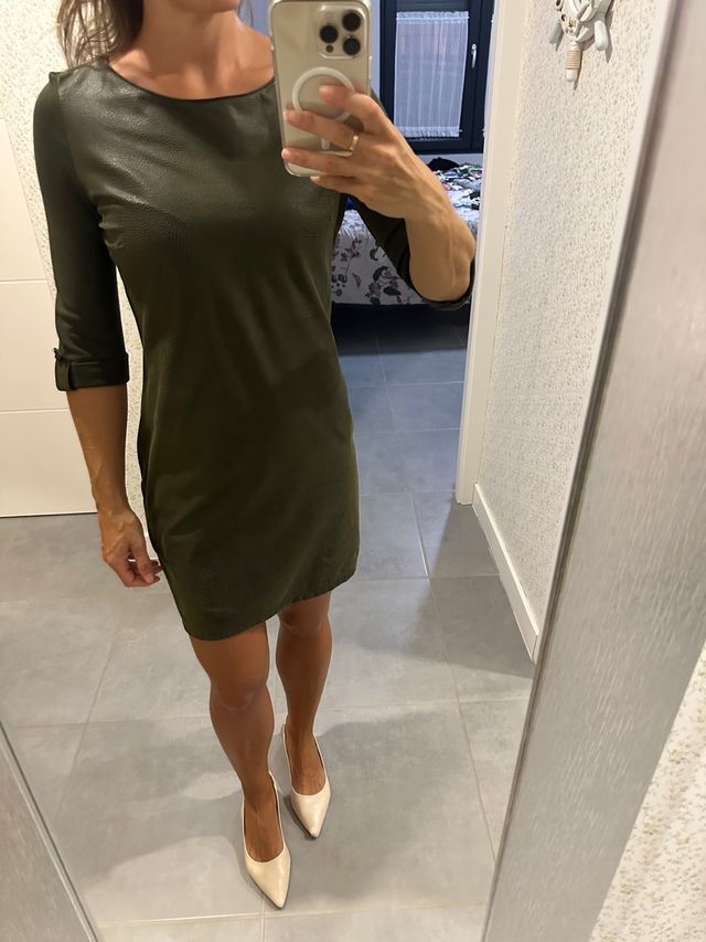 Vestido Cortefiel verde oliva