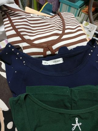 6 prendas: jerséis y camisetas lo