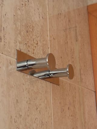 Perchas baño 