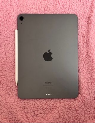 iPad Air 5 256GB REACONDICIONADO + APPLE PENCIL