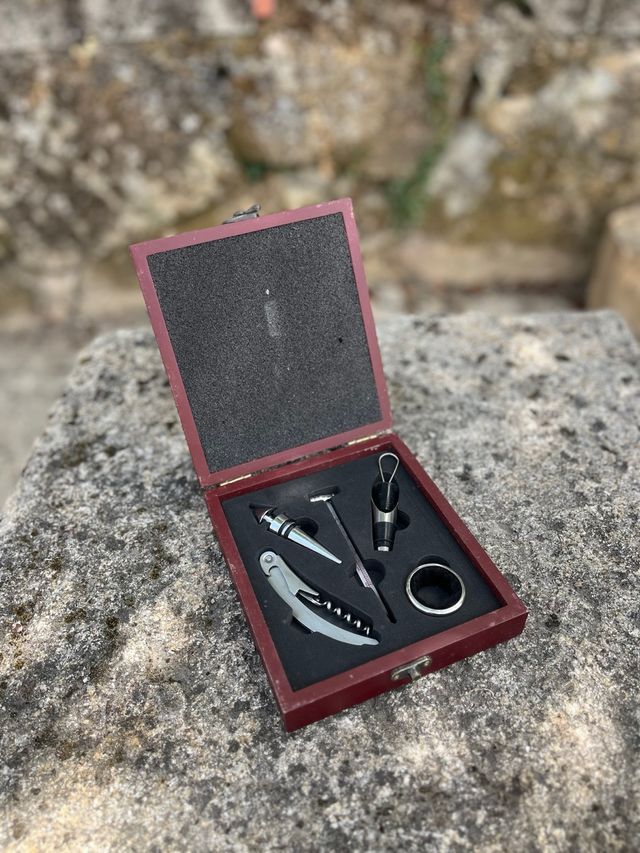 Kit vinho - saca rolhas, termómetro