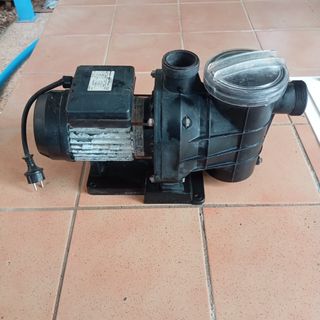 Bomba piscina Prinze 1cv usada