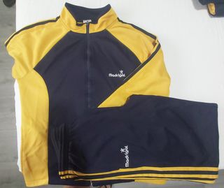 Talla 18 y 20. Chándal Madrigal uniforme negro-ama