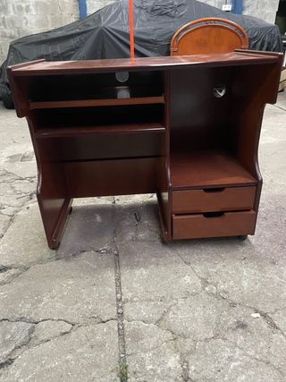 Escritorio de madera