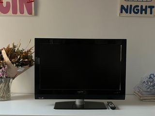 TV Philips 42" negra