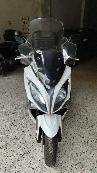 Scooter Kymco Xciting 400i