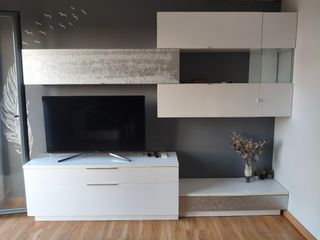 Muebles TV salón blancos