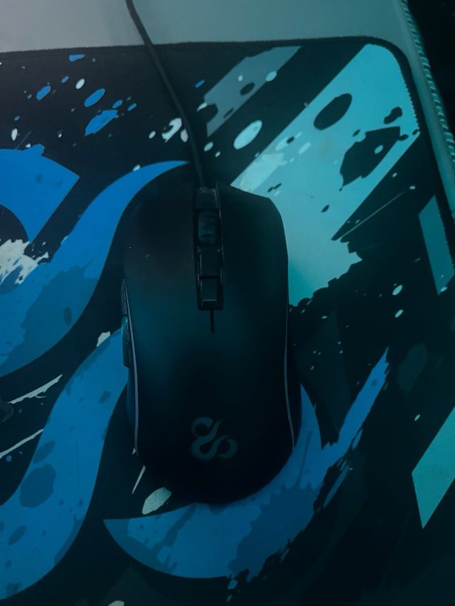 Pack : Teclado, Ratón, Cascos, Mando y Alfombrilla