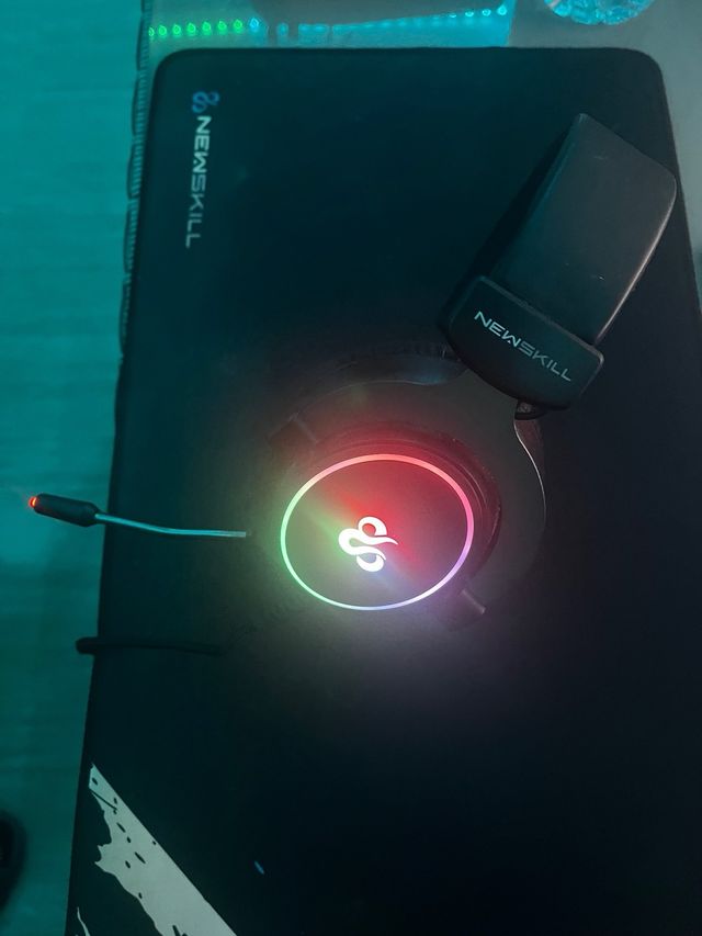 Pack : Teclado, Ratón, Cascos, Mando y Alfombrilla