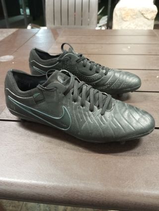 Botas fútbol Nike Tiempo - Talla EU43