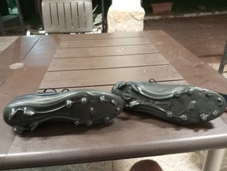 Botas fútbol Nike Tiempo - Talla EU43