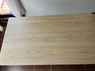 Mesa IKEA - Pata regulable