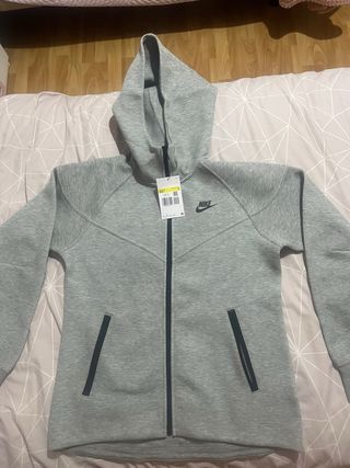 Chaqueta Nike Sportswear Tech Fleece gris