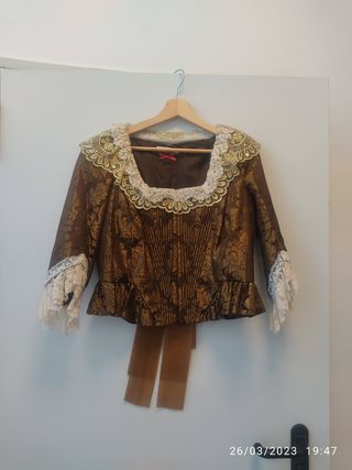 Traje Fallera marrón y dorado