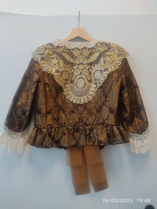Traje Fallera marrón y dorado