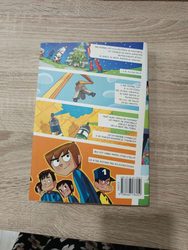 El misteri de l'ull de falcó