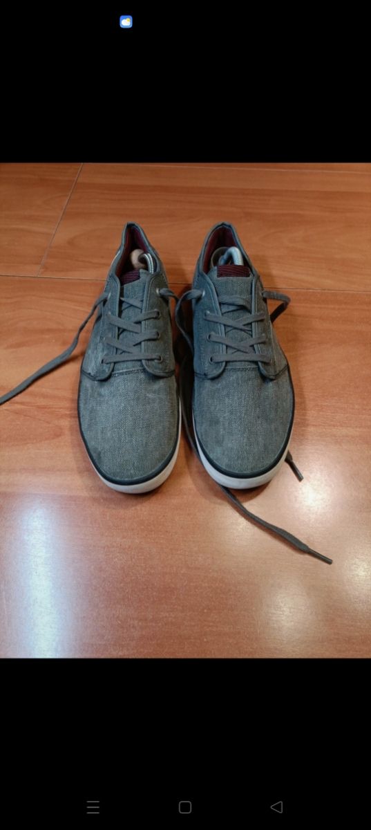 Zapatillas Volcom grises talla 43