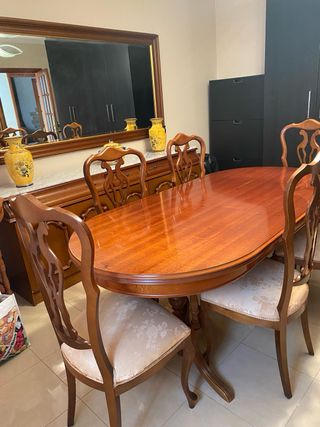 Comedor madera 6 sillas aparador y espejo