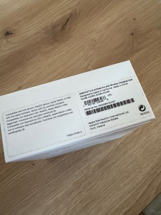 AirPods Pro (1ª gen) blancos con carga inalámbrica