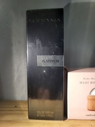 Perfumes Yodeyma Platinum & Dinara
