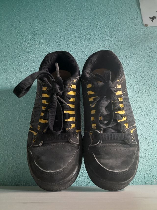 Zapatillas con ruedas talla 35