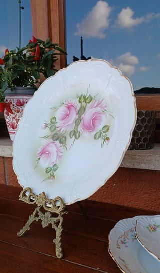 Piatto porcellana rose dipinte a mano