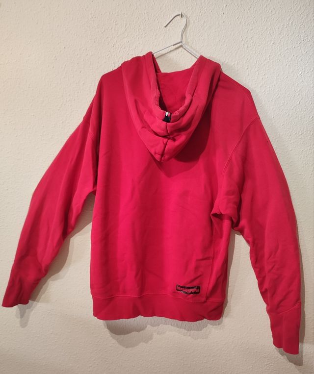 Sudadera roja Sneaker Freak hombre.