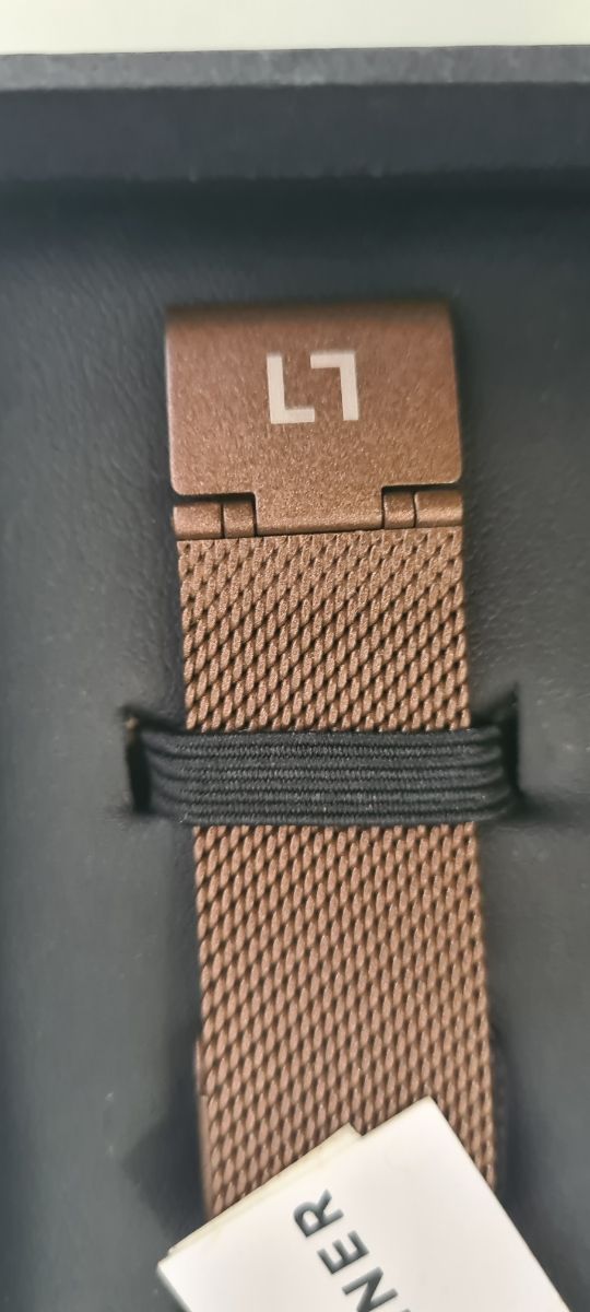 Reloj Milner marrón-rojo