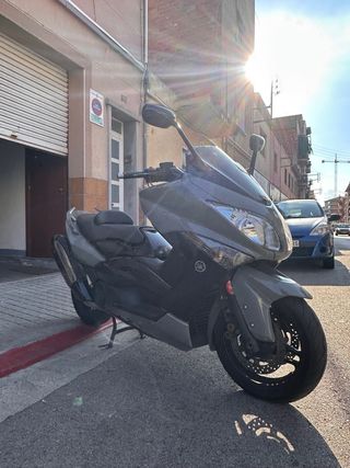 Yamaha TMAX 500 gris nardo