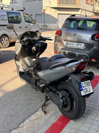 Yamaha TMAX 500 gris nardo